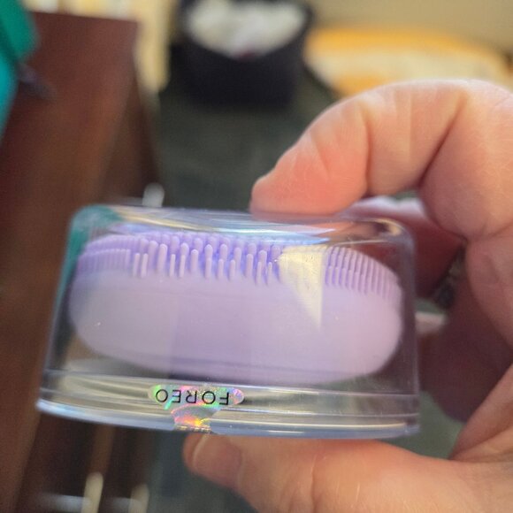 Foreo Luna play Plus 2 Facial Cleansing Massager NWT. I Lilac You ! - Picture 7 of 7